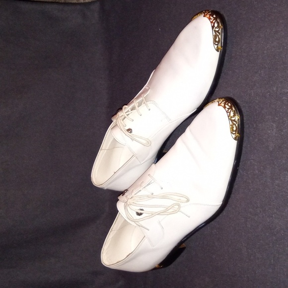 Vintage Versace White Loaffer - Picture 2 of 6